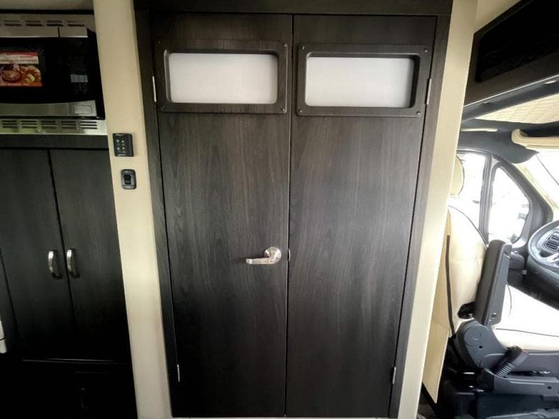 2025 Midwest Automotive Designs 2025 Midwest Automotive Designs Legend - thumbnail 12