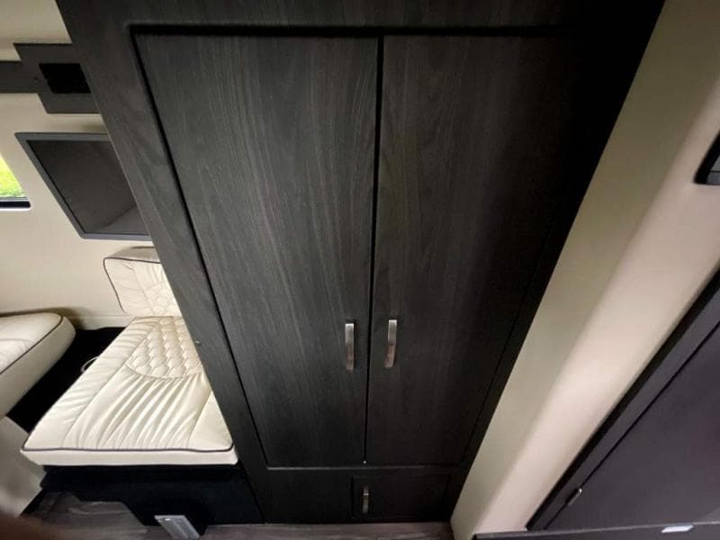 2025 Midwest Automotive Designs 2025 Midwest Automotive Designs Legend - thumbnail 16