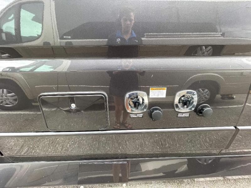 2025 Midwest Automotive Designs 2025 Midwest Automotive Designs Legend - thumbnail 5