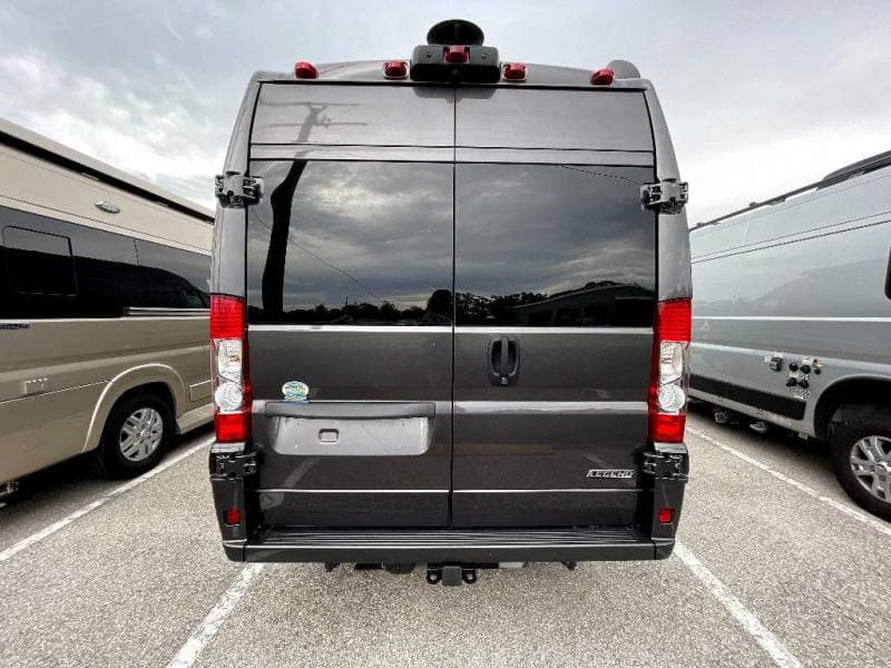 2025 Midwest Automotive Designs 2025 Midwest Automotive Designs Legend - thumbnail 8