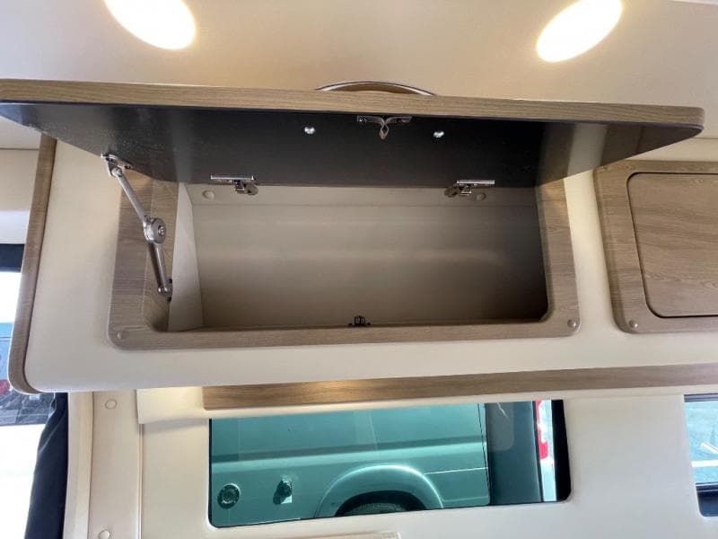 2025 Midwest Automotive Designs 2025 Midwest Automotive Designs Legend - thumbnail 13