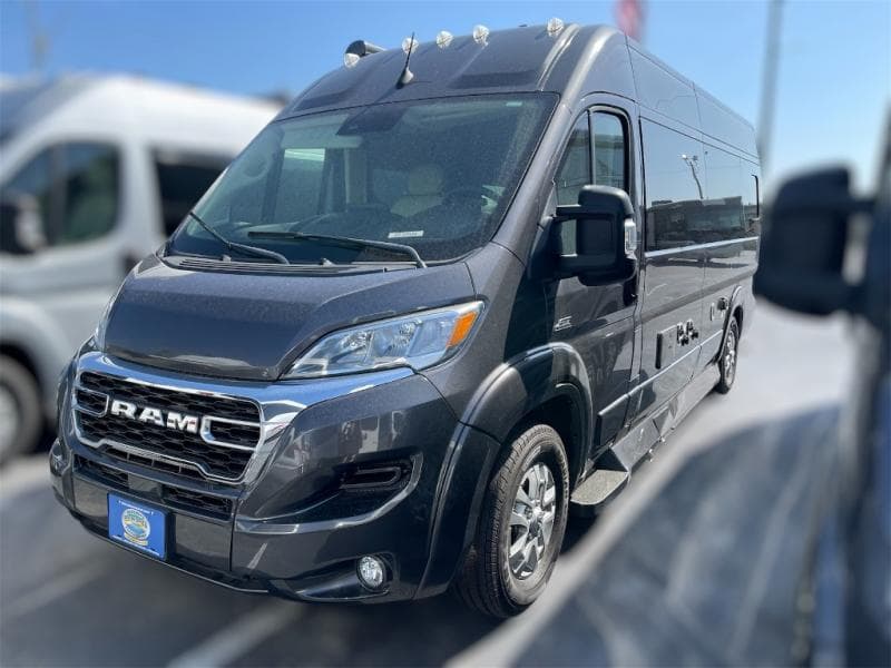 2025 Midwest Automotive Designs 2025 Midwest Automotive Designs Legend - thumbnail 4