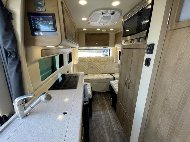 2025 Midwest Automotive Designs 2025 Midwest Automotive Designs Legend - thumbnail 8