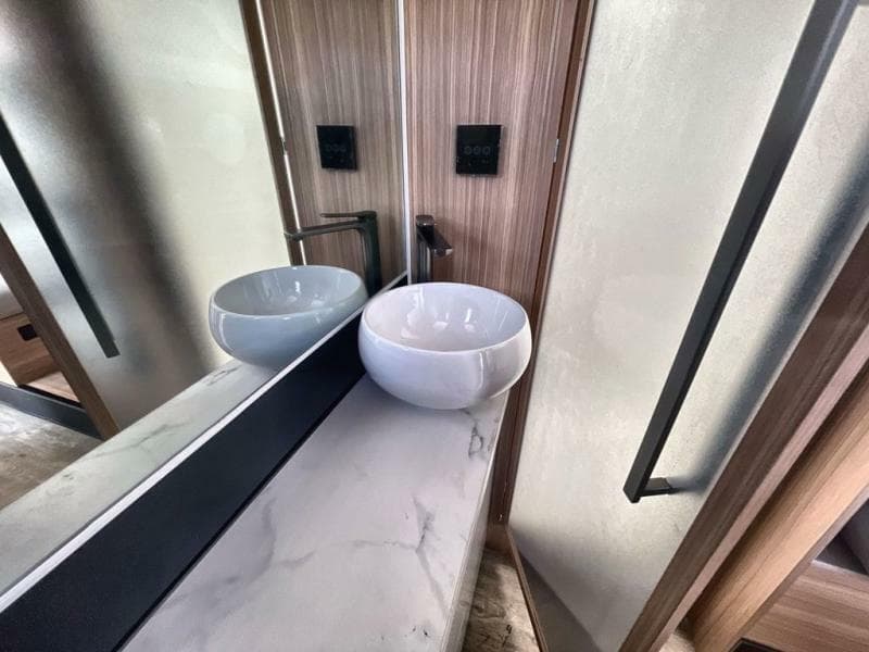 2023 Black Series 2023 Black Series HQ15 - thumbnail 15