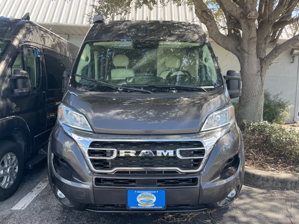 2025 Midwest Automotive Designs 2025 Midwest Automotive Designs Legend - thumbnail 3