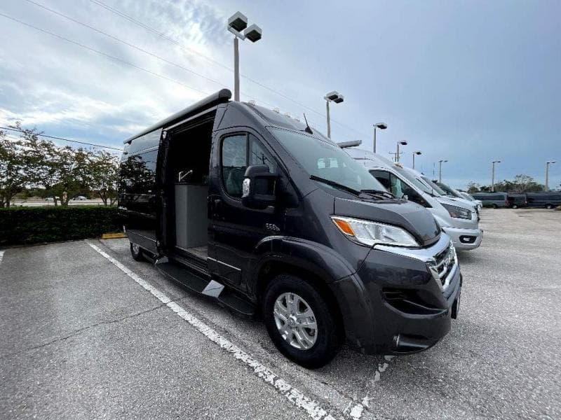 2025 Midwest Automotive Designs Legend FSL