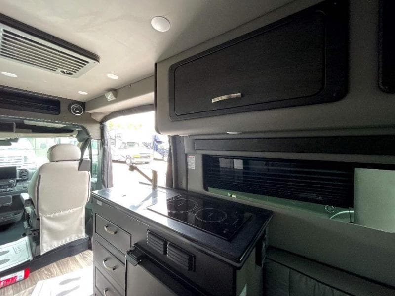 2025 Midwest Automotive Designs 2025 Midwest Automotive Designs Legend - thumbnail 23