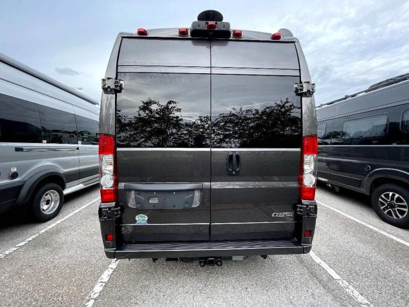 2025 Midwest Automotive Designs 2025 Midwest Automotive Designs Legend - thumbnail 8