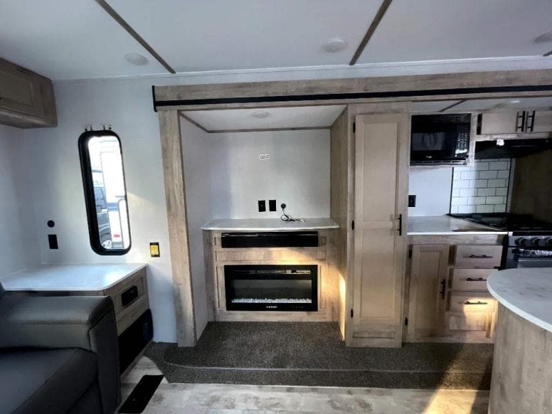 2023 Gulf Stream 2023 Gulf Stream Conquest - thumbnail 12