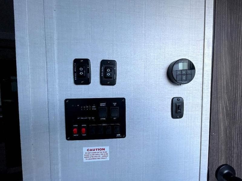 2023 Gulf Stream 2023 Gulf Stream Conquest - thumbnail 19