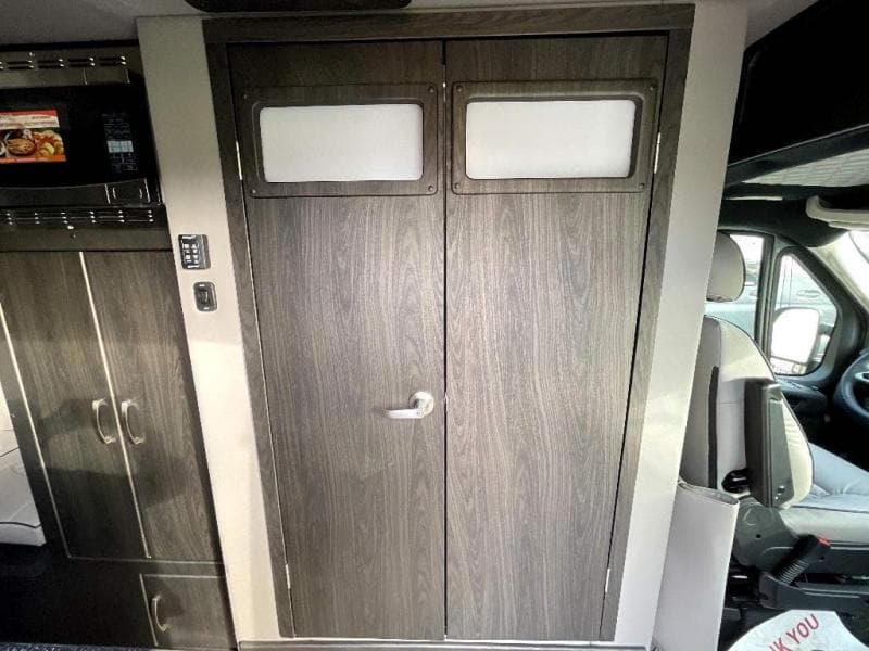 2025 Midwest Automotive Designs 2025 Midwest Automotive Designs Legend - thumbnail 13