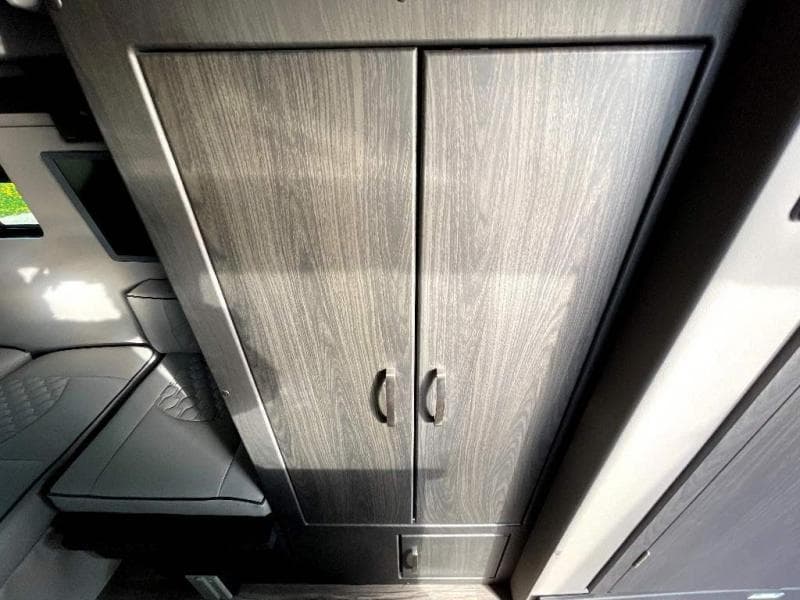 2025 Midwest Automotive Designs 2025 Midwest Automotive Designs Legend - thumbnail 17