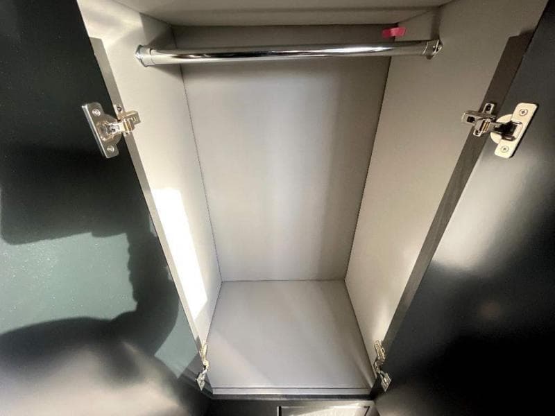 2025 Midwest Automotive Designs 2025 Midwest Automotive Designs Legend - thumbnail 18