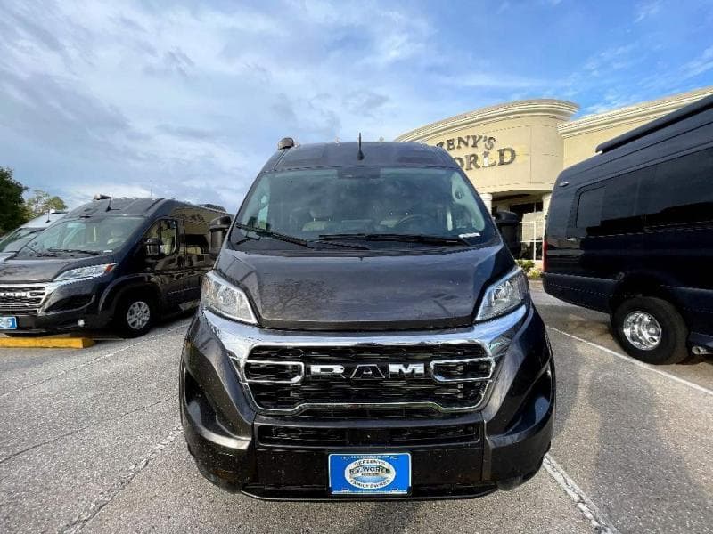 2025 Midwest Automotive Designs 2025 Midwest Automotive Designs Legend - thumbnail 3