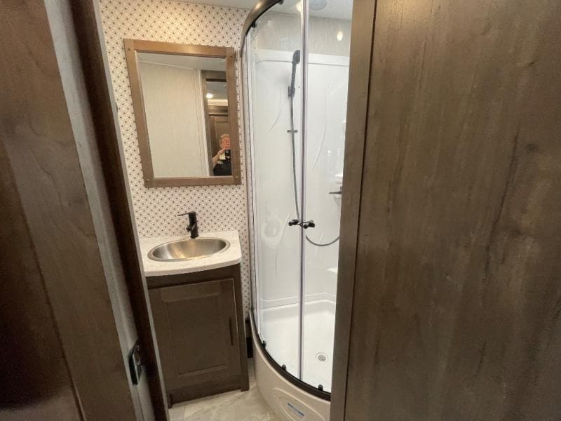 2023 Coachmen 2023 Coachmen Mirada - thumbnail 28