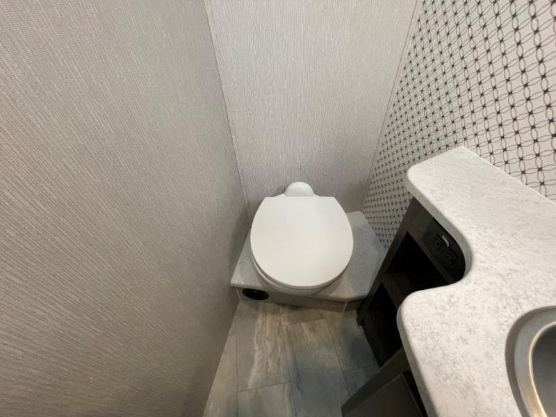 2023 Coachmen 2023 Coachmen Mirada - thumbnail 33