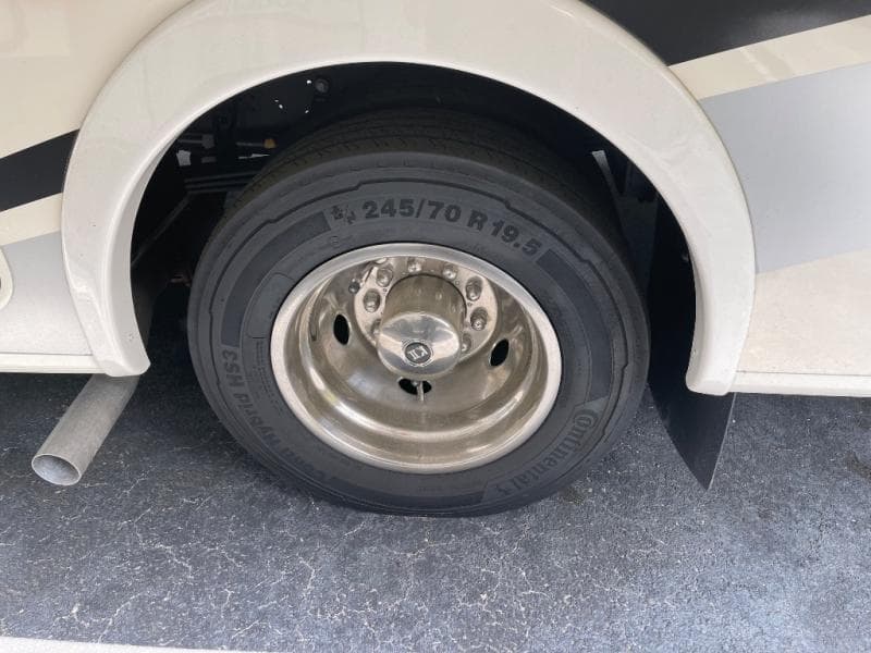 2023 Coachmen 2023 Coachmen Mirada - thumbnail 59