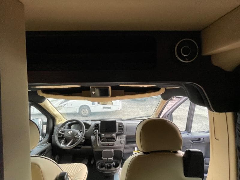 2025 Midwest Automotive Designs 2025 Midwest Automotive Designs Legend - thumbnail 12