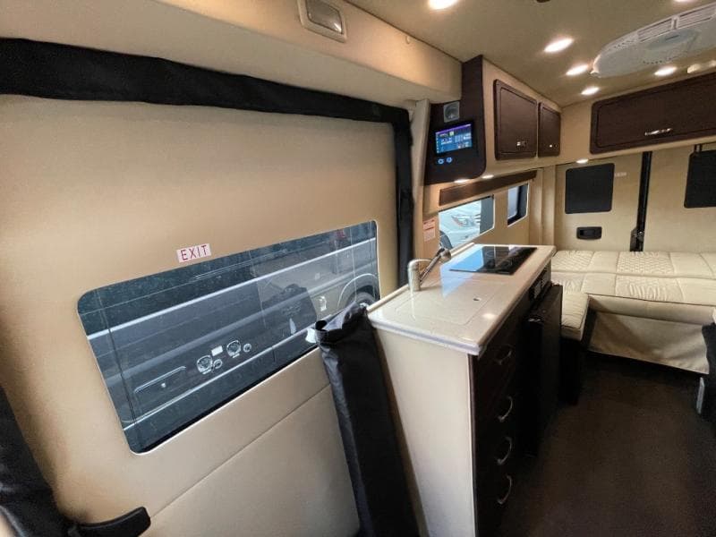 2025 Midwest Automotive Designs 2025 Midwest Automotive Designs Legend - thumbnail 15