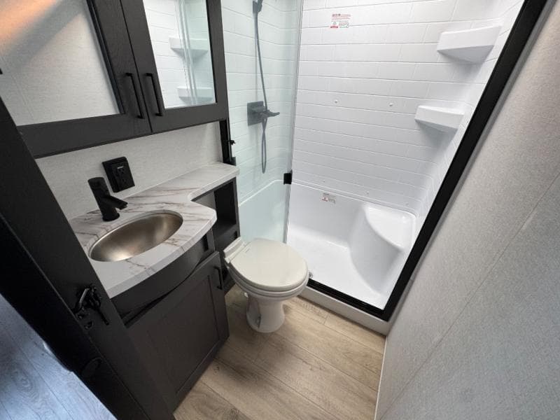 2026 Alliance RV 2026 Alliance RV Valor - thumbnail 16