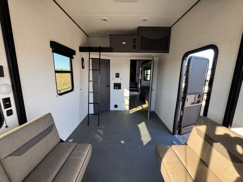 2026 Alliance RV 2026 Alliance RV Valor - thumbnail 20