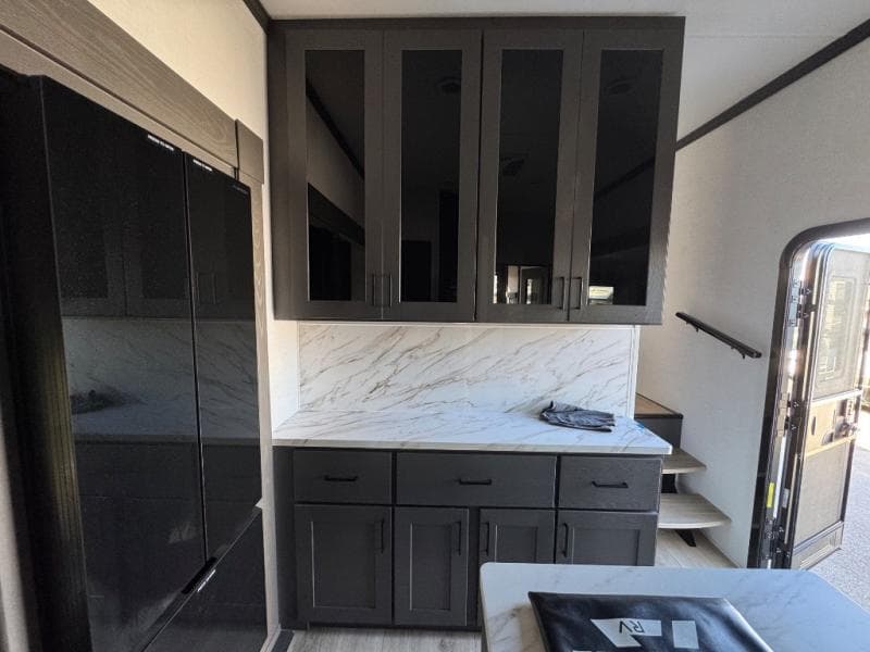 2026 Alliance RV 2026 Alliance RV Valor - thumbnail 10