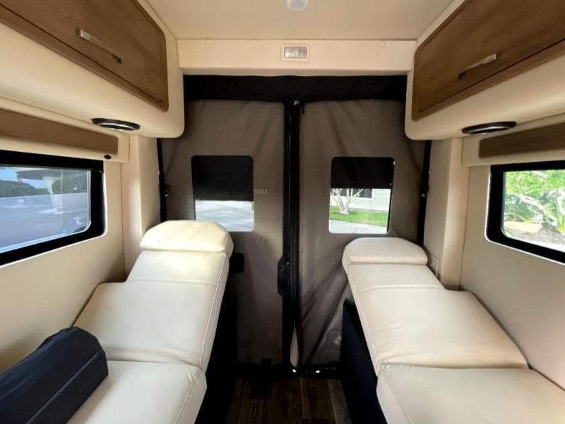 2025 Midwest Automotive Designs 2025 Midwest Automotive Designs Legend - thumbnail 19