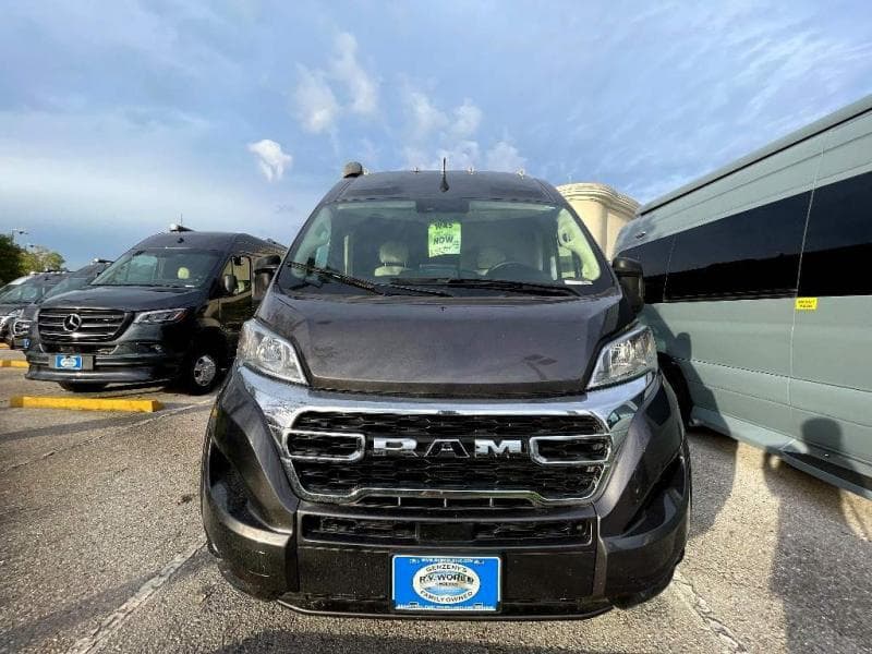 2025 Midwest Automotive Designs 2025 Midwest Automotive Designs Legend - thumbnail 3