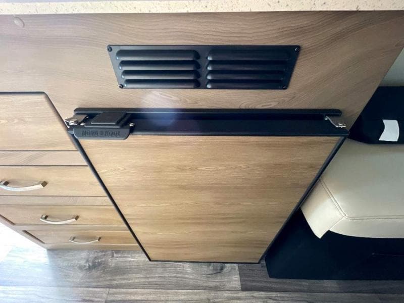 2025 Midwest Automotive Designs 2025 Midwest Automotive Designs Legend - thumbnail 23