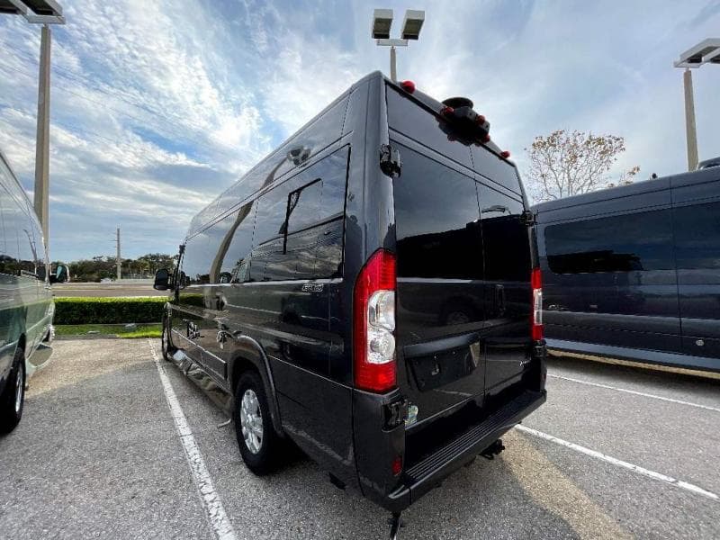 2025 Midwest Automotive Designs 2025 Midwest Automotive Designs Legend - thumbnail 7