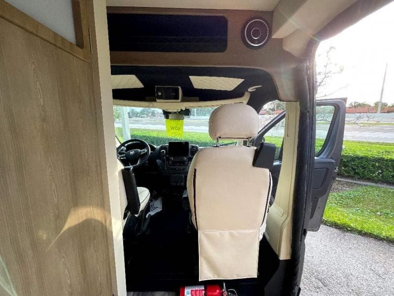 2025 Midwest Automotive Designs 2025 Midwest Automotive Designs Legend - thumbnail 9