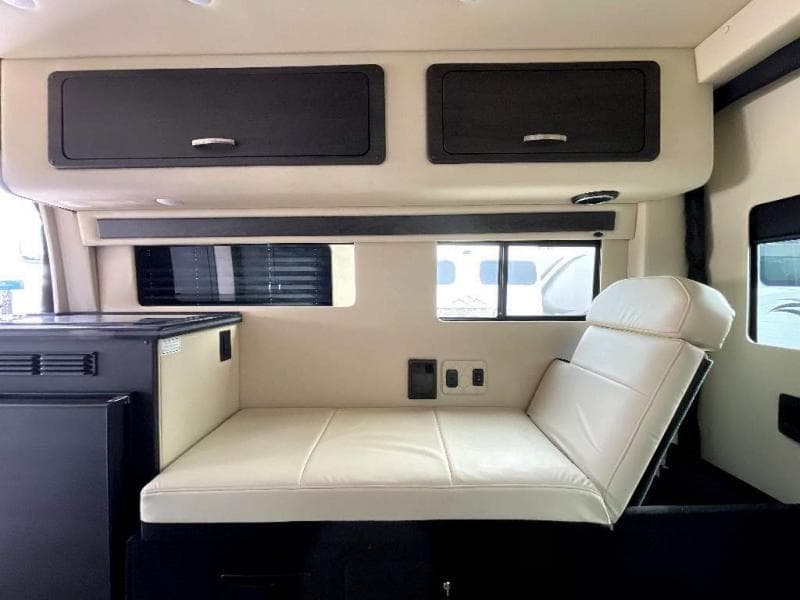 2025 Midwest Automotive Designs 2025 Midwest Automotive Designs Legend - thumbnail 19