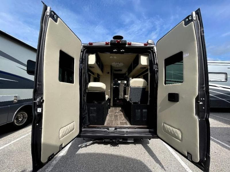 2025 Midwest Automotive Designs 2025 Midwest Automotive Designs Legend - thumbnail 24