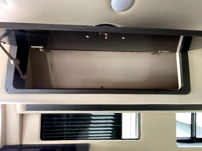 2025 Midwest Automotive Designs 2025 Midwest Automotive Designs Legend - thumbnail 25