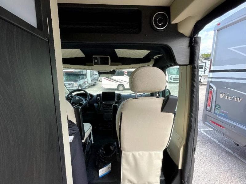 2025 Midwest Automotive Designs 2025 Midwest Automotive Designs Legend - thumbnail 9