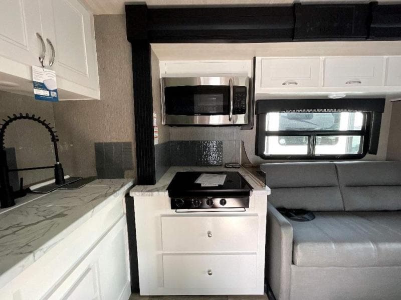 2024 Nexus RV 2024 Nexus RV Triumph - thumbnail 12