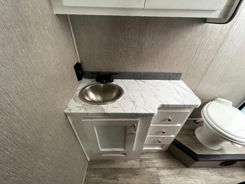 2024 Nexus RV 2024 Nexus RV Triumph - thumbnail 21