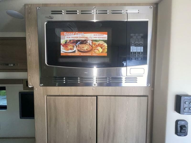 2025 Midwest Automotive Designs 2025 Midwest Automotive Designs Legend - thumbnail 18