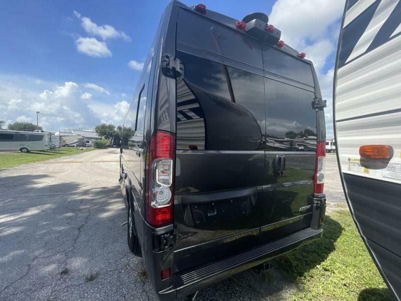 2025 Midwest Automotive Designs 2025 Midwest Automotive Designs Legend - thumbnail 7