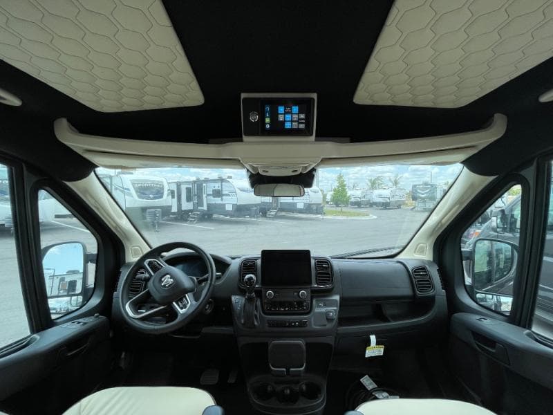 2025 Midwest Automotive Designs 2025 Midwest Automotive Designs Legend - thumbnail 11