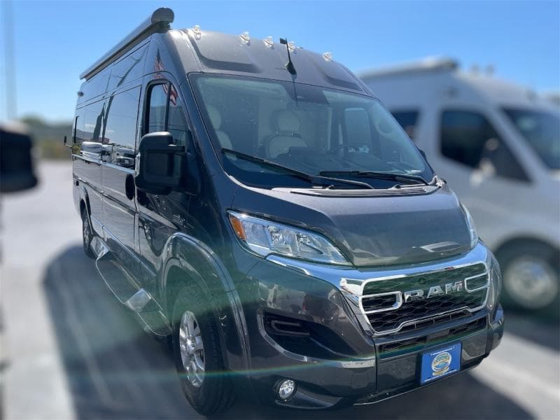 2025 Midwest Automotive Designs Legend FSL