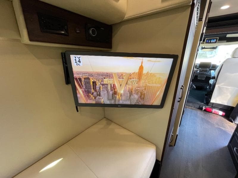 2025 Midwest Automotive Designs 2025 Midwest Automotive Designs Legend - thumbnail 20