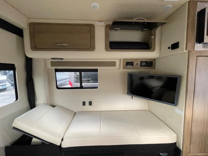 2025 Midwest Automotive Designs 2025 Midwest Automotive Designs Legend - thumbnail 19