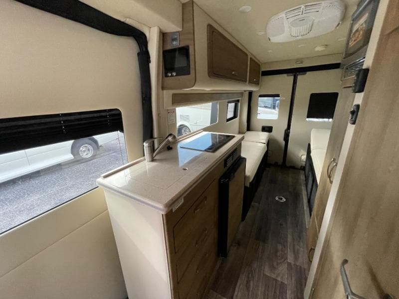 2025 Midwest Automotive Designs 2025 Midwest Automotive Designs Legend - thumbnail 10