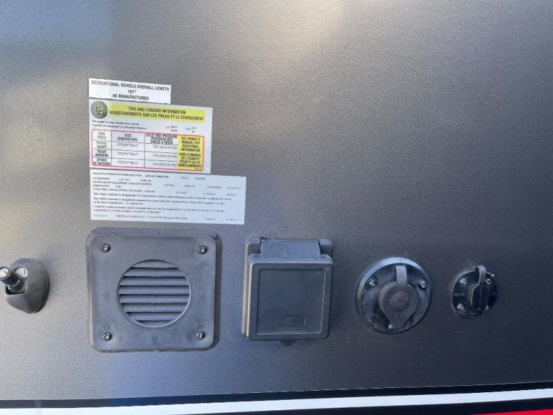 2022 inTech RV 2022 inTech RV Flyer - thumbnail 9