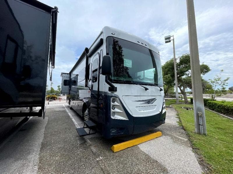 2024 Coachmen Sportscoach SRS 341SA