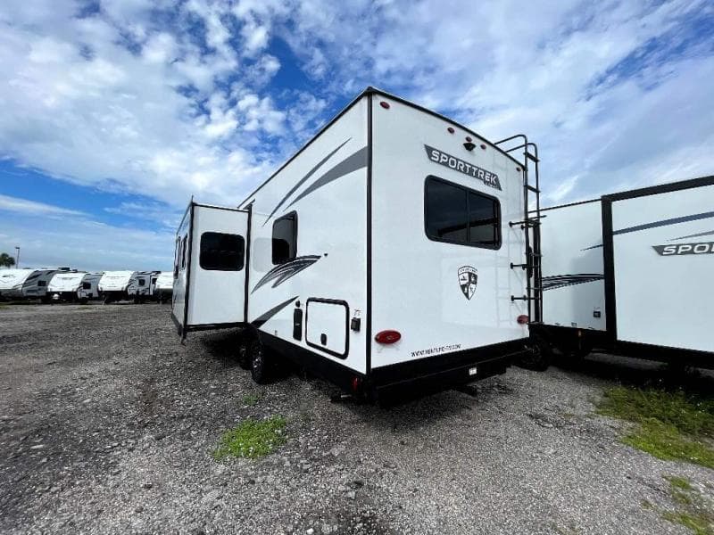 2024 Venture RV 2024 Venture RV SportTrek - thumbnail 6