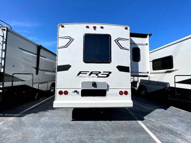 2024 Forest River 2024 Forest River FR3 - thumbnail 14