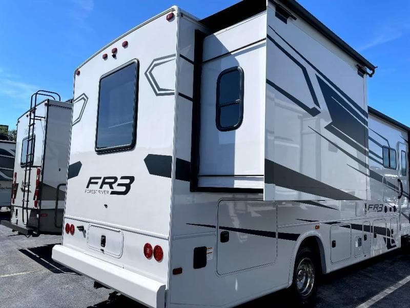 2024 Forest River 2024 Forest River FR3 - thumbnail 15