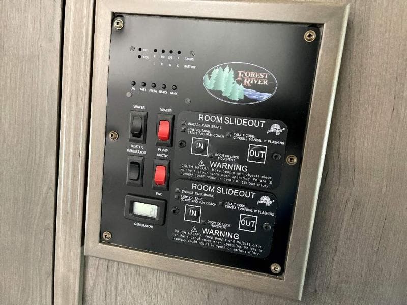 2024 Forest River 2024 Forest River FR3 - thumbnail 38